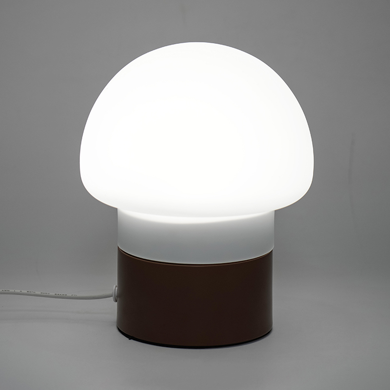 Đèn bàn nấm LED