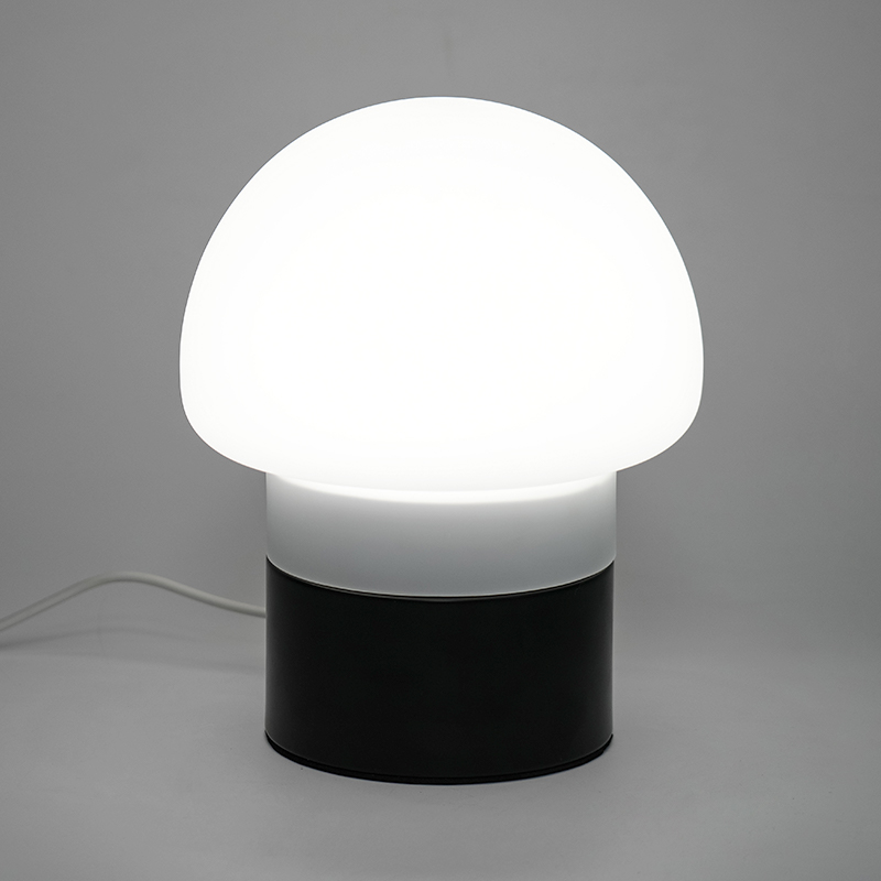 Đèn bàn nấm LED