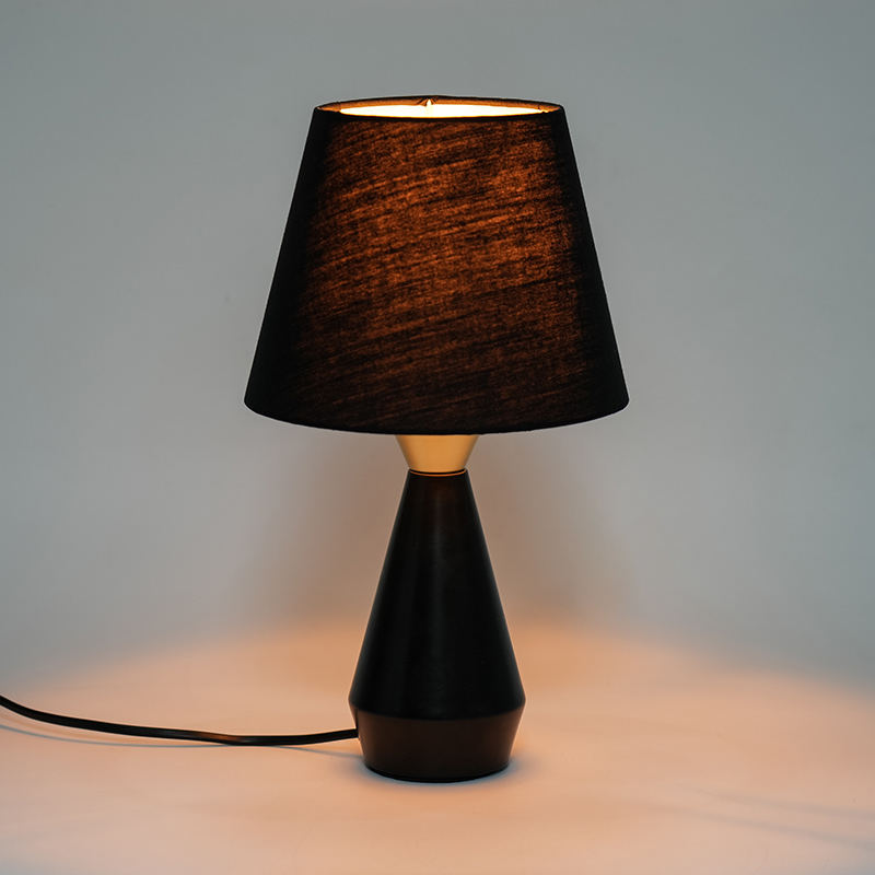 Đèn giường ngủ kim loại châu Âu retro