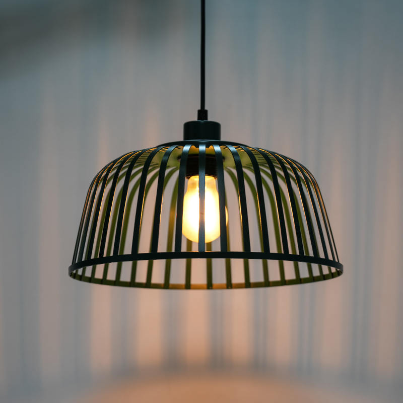 Đèn chùm sắt cổ điển