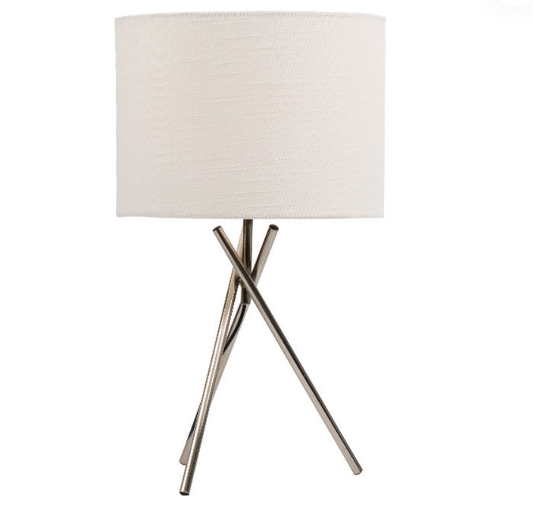 Làm thế nào để chọn kiểu dáng và màu sắc của đèn bàn trang trí phù hợp nhất dựa trên phong cách phòng khách/phòng ngủ/phòng học của bạn?